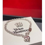 2026年2月5日入荷新品Vivienneネックレスギフト/誕生日/記念品/アクセサリーxin工場