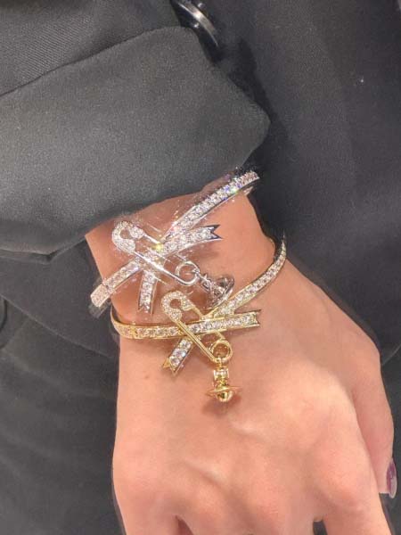 2026年2月5日入荷新品Vivienne腕輪/ブレスレット...