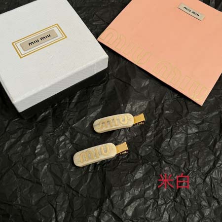 2026年2月5日入荷新品miumiuヘアピンギフト/誕生日...