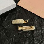 2026年2月5日入荷新品miumiuヘアピンギフト/誕生日/記念品/アクセサリーxin工場