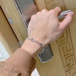 2026年2月5日入荷新品Gucciブレスレットギフト/誕生日/記念品/アクセサリーxin工場