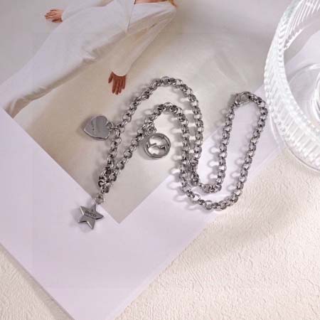 2026年2月5日入荷新品Gucci ネックレスギフト/誕生...