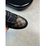 2026年2月21日入荷新作Louis Vuitton靴/スニーカー人気商品★/誕生日プレゼント/流行/高品質/JY工場