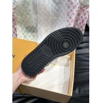 2026年2月21日入荷新作Louis Vuitton靴/スニーカー人気商品★/誕生日プレゼント/流行/高品質/JY工場