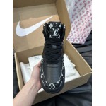 2026年2月21日入荷新作Louis Vuitton靴/スニーカー人気商品★/誕生日プレゼント/流行/高品質/JY工場