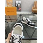 2026年2月21日入荷新作Louis Vuitton靴/スニーカー人気商品★/誕生日プレゼント/流行/高品質/JY工場