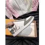 2026年2月21日入荷新作Louis Vuitton靴/スニーカー人気商品★/誕生日プレゼント/流行/高品質/JY工場