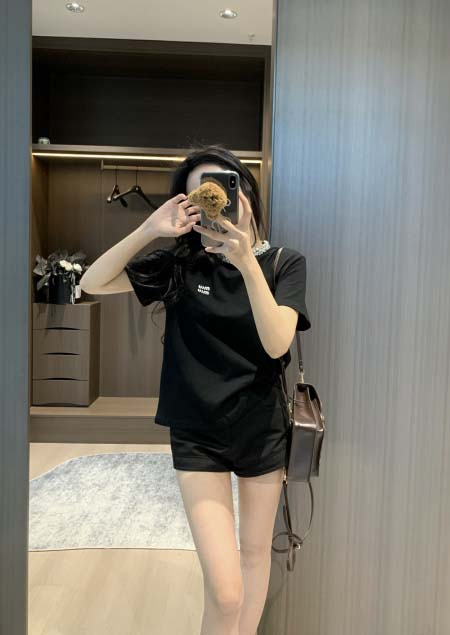 2026年2月26日入荷早春新作 miumiutシャツファッ...