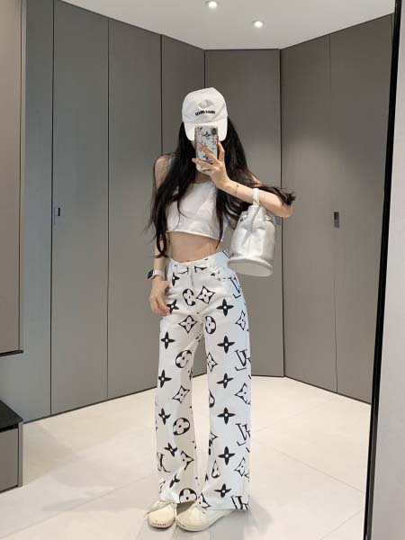 2026年3月6日入荷早春新作Louis Vuitton ジーパンファッション/誕生日プレゼント/贈り物 can工場