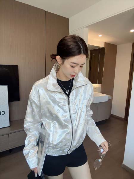 2026年3月6日入荷早春新作Louis Vuitton女性用ファッション/誕生日プレゼント/贈り物 can工場