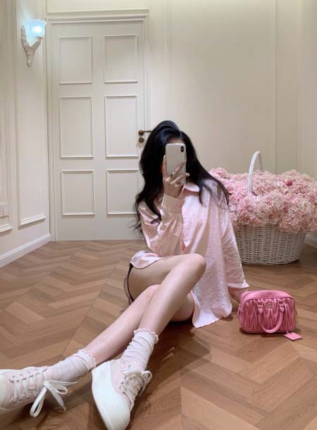 2026年3月6日入荷早春新作 Miumiuシャツ女性用ファッション/誕生日プレゼント/贈り物 can工場