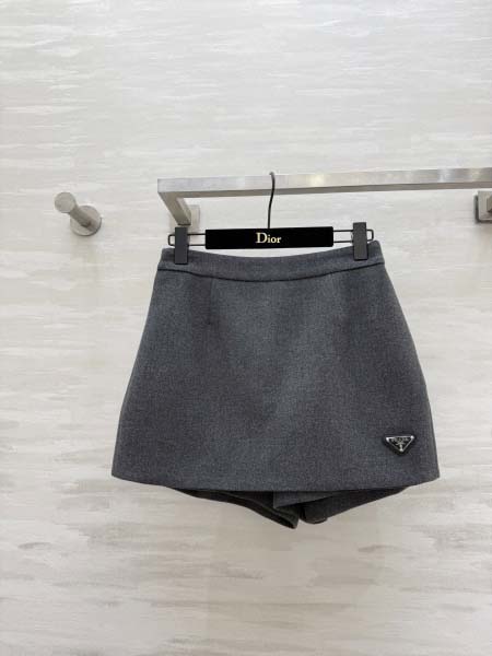 2026年3月6日入荷早春新作Prada女性用ファッション/誕生日プレゼント/贈り物 can工場