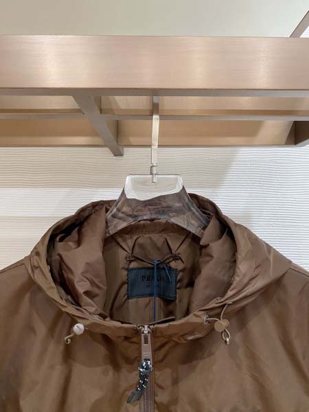 2026年3月6日入荷春秋新作Pradaジャケット高品質DH工場