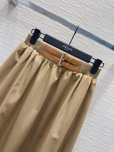 2026年3月22日入荷早春新作Prada女性用ファッション/誕生日プレゼント/贈り物 can工場