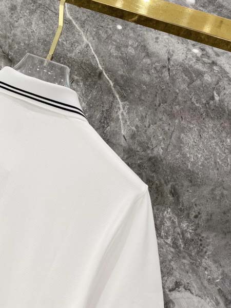 2026年3月25日入荷新作PRADA半袖 tシャツ 超厳選★高級品/誕生日プレゼント/OM工場