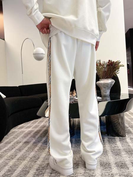 2026年3月25日入荷新作Burberry上下セット 超厳選★高級品/誕生日プレゼント/OM工場