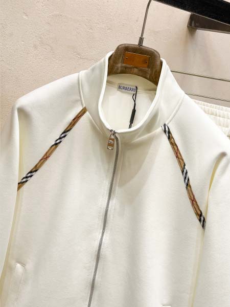 2026年3月25日入荷新作Burberry上下セット 超厳選★高級品/誕生日プレゼント/OM工場