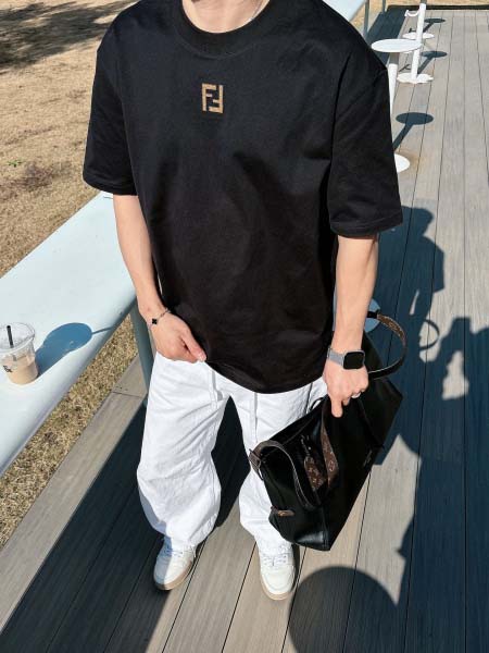 2026年3月29日入荷新作Fendi半袖Tシャツ春夏高品質超厳選★入手困難/LD工場