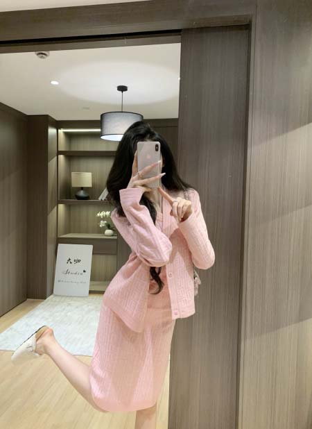 2026年3月6日入荷早春新作Fendi セット ファッショ...