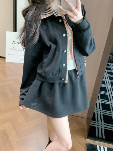 2026年3月6日入荷早春新作BURBERRY上下ファッショ...