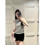 2026年3月6日入荷早春新作Miumiuニットベスト女性用ファッション/誕生日プレゼント/贈り物 can工場