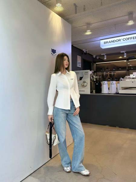 2026年3月6日入荷早春新作Pradaシャツ女性用ファッシ...