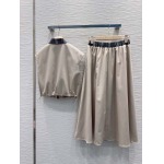 2026年3月9日入荷早春新作Miu Miuセット女性用ファッション/誕生日プレゼント/贈り物 can工場