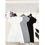 2026年3月9日入荷早春新作prada女性用ファッション/誕生日プレゼント/贈り物 can工場