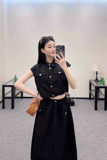 2026年3月9日入荷早春新作Pradaセット女性用ファッシ...