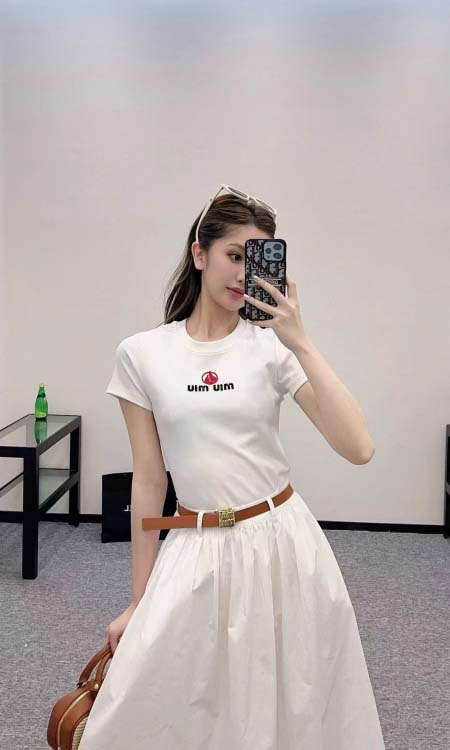 2026年3月9日入荷早春新作MIUMIUスカート女性用ファ...