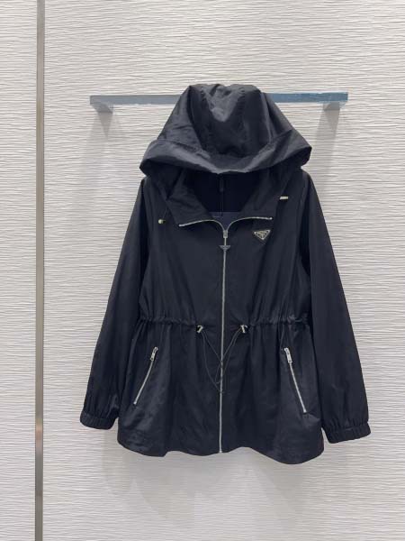 2026年3月22日入荷早春新作Prada女性用ファッション...