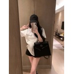 2026年3月22日入荷早春新作Fendi女性用ファッション/誕生日プレゼント/贈り物 can工場