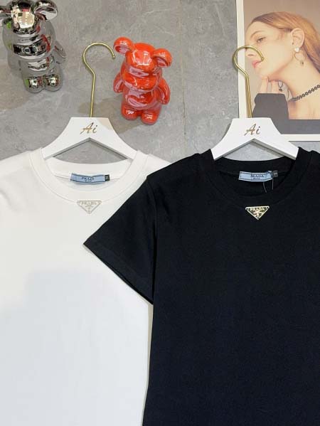 2026年3月22日入荷早春新作Prada女性用ファッション...