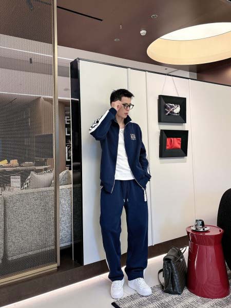 2026年3月23日入荷新作Loeweスーツ上下 超厳選★高...