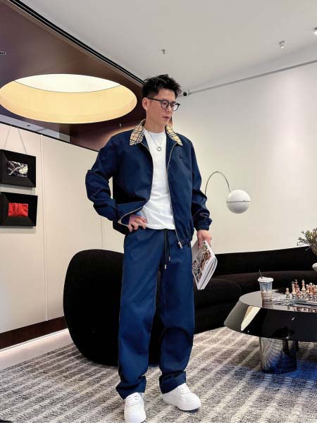 2026年3月23日入荷新作Burberryスーツ上下 超厳...