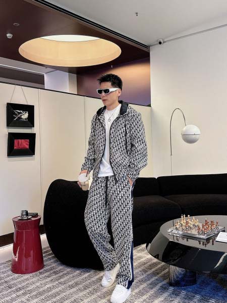 2026年3月23日入荷新作Diorスーツ上下 超厳選★高級...