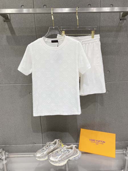 2026年3月23日入荷新作Louis Vuittonスーツ...