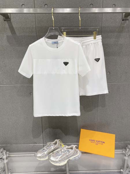 2026年3月23日入荷新作Pradaスーツ上下 超厳選★高...