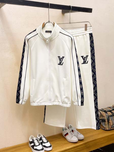 2026年3月25日入荷新作Louis Vuitton上下セ...