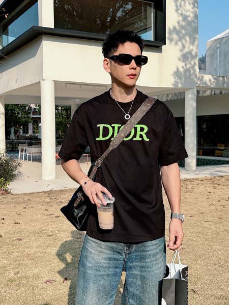 2026年3月30日入荷新作Dior半袖Tシャツ春夏高品質超...