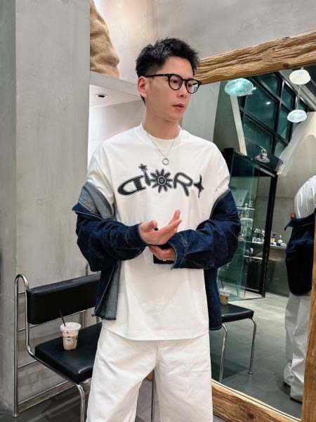 2026年3月31日入荷新作DIOR半袖Tシャツ春夏高品質超...