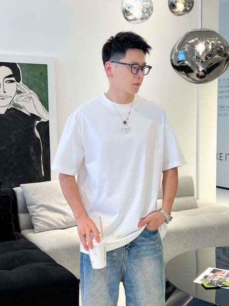 2026年3月31日入荷新作Prada半袖Tシャツ春夏高品質...