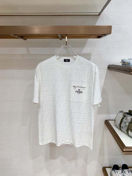2026年3月31日入荷新作Fendi半袖Tシャツ春夏高品質...