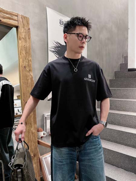 2026年3月31日入荷新作Givenchy半袖Tシャツ春夏...