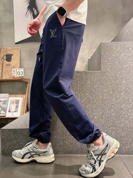 2026年4月1日春夏新作Louis Vuittonスラック...