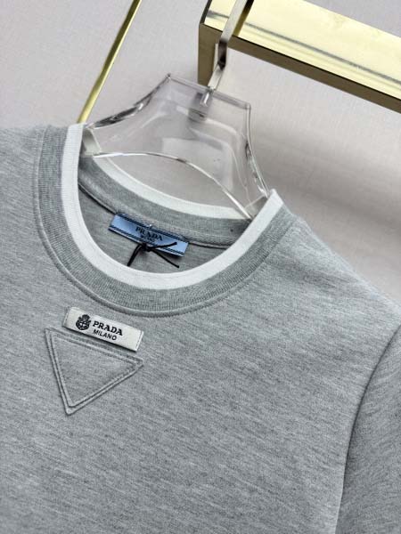 2026年4月4日入荷春夏新作Prada上下 高級品復刻 女性服 KL工場