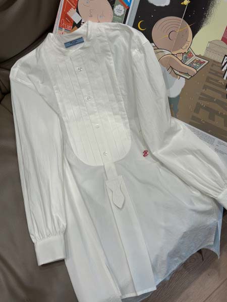 2026年4月4日入荷春夏新作Prada 高級品復刻 女性服 KL工場