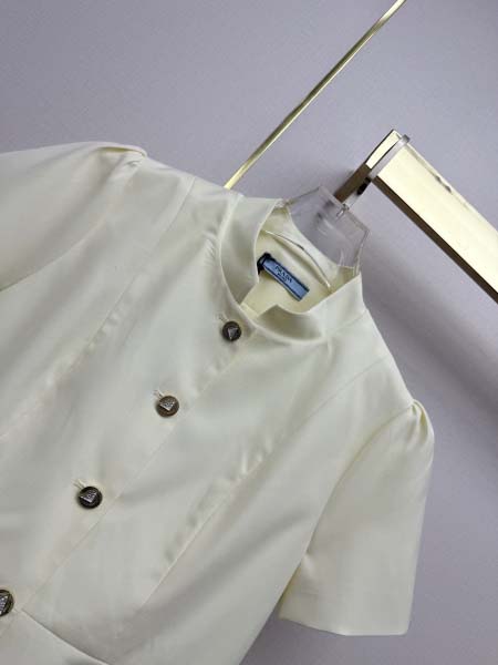 2026年4月4日入荷春夏新作Prada 高級品復刻 女性服 KL工場