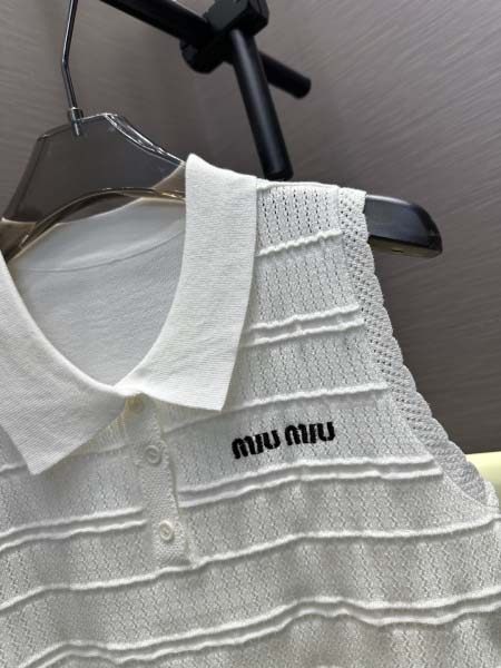 2026年4月9日入荷早春新作Miumiu女性用ファッション/誕生日プレゼント/贈り物 can工場