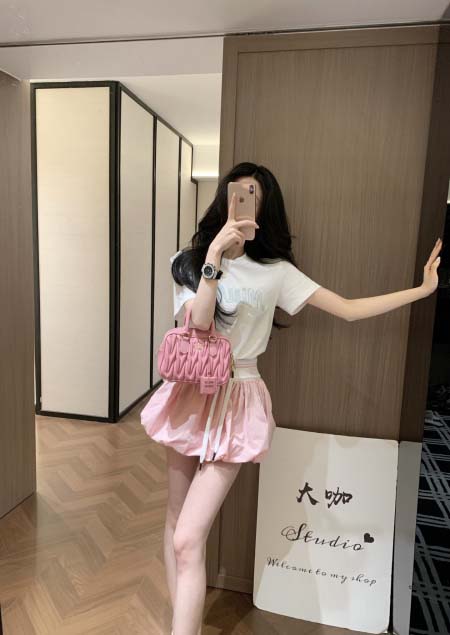 2026年4月9日入荷早春新作Miumiuセット女性用ファッション/誕生日プレゼント/贈り物 can工場